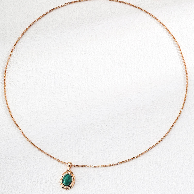 Elegant Tiger's Eye and Malachite Necklace