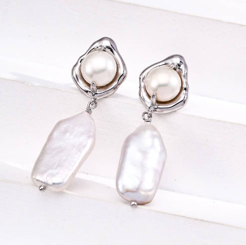 Elegant Natural Pearl Earrings